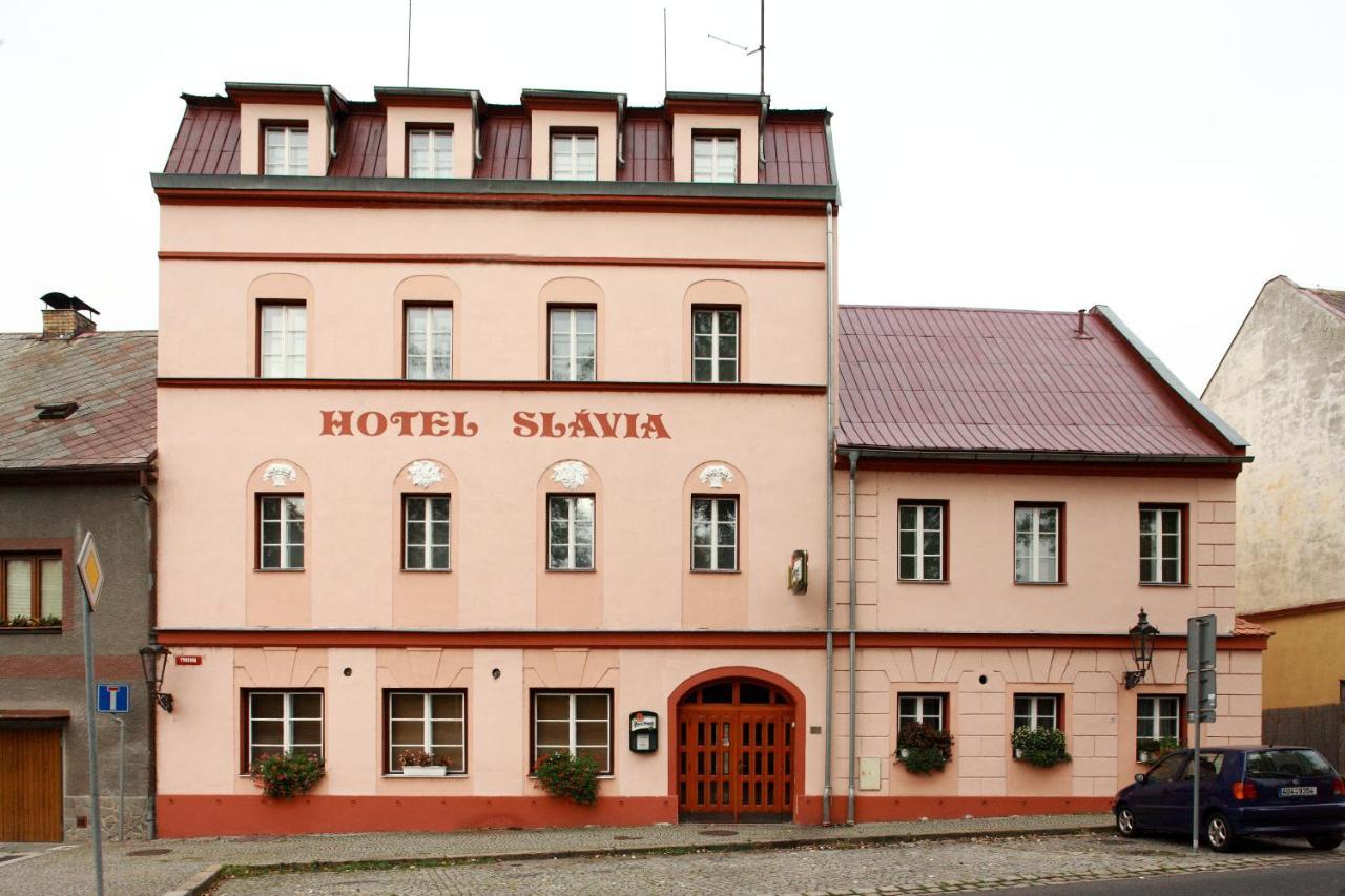 Hotel Slávie Klásterec nad Ohrí Exterior foto